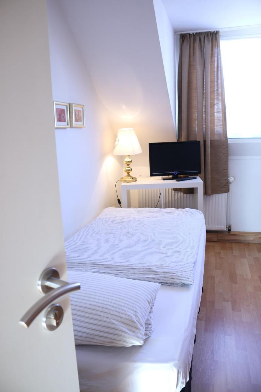 Moderne Studio Apartments Und 4 Zimmer Wohnungen In Oberhausen, Ideal Fuer Geschaeftsreisende Und Monteure Exterior foto